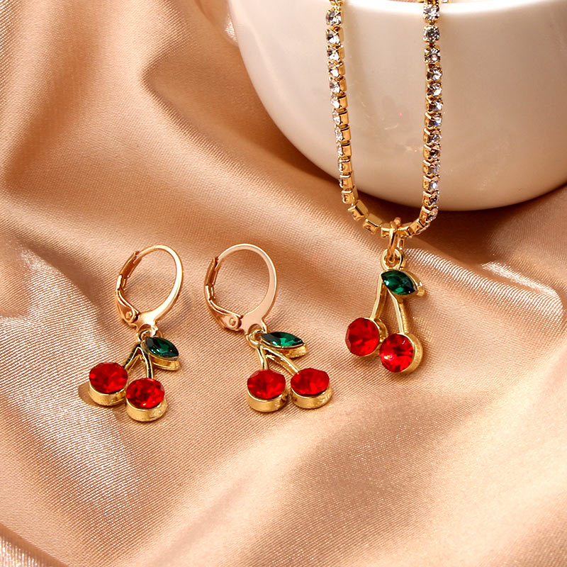 Koreanisch Süße Nette rot Kirsche Schmuck einstellen Für Frauen Bling Kristall Anhänger Halskette und Ohrring setzt Schmuck Party