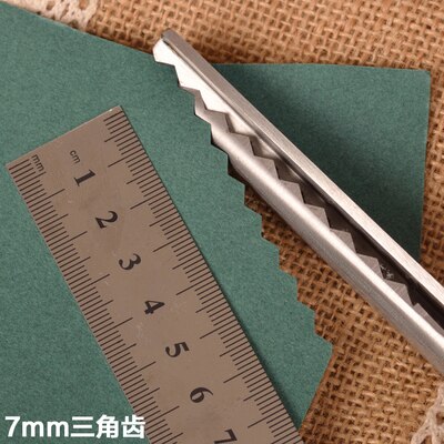 Dressmaking Pinking Shears Fabric Crafts Zig Zag Cut Lace Scissors: 7mm triangular tooth