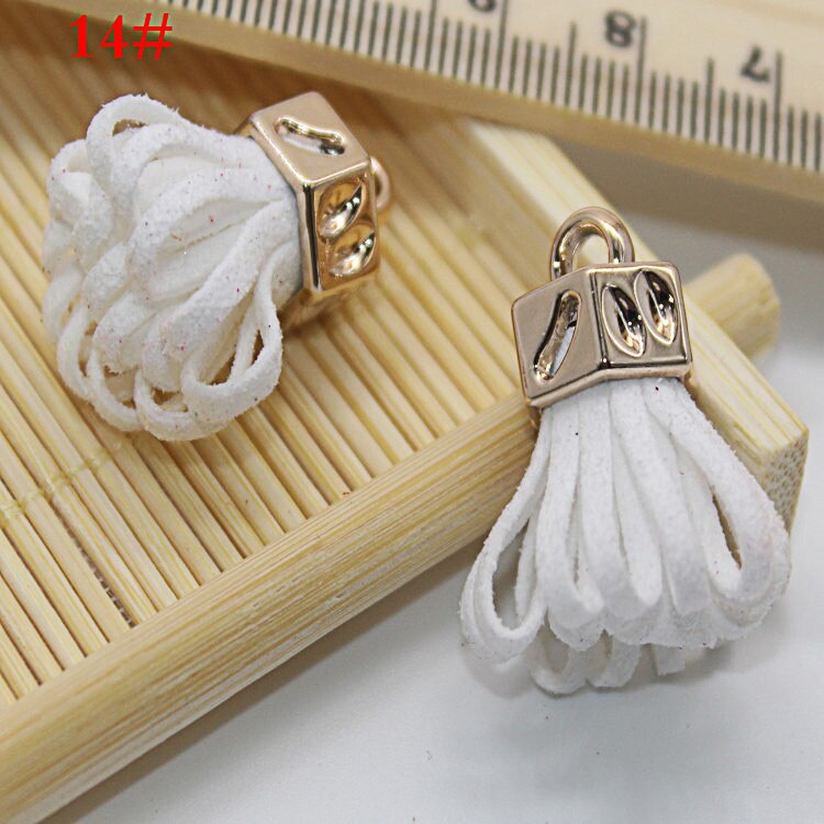 Pendentif pompon Vintage en cuir suédé de 25mm, pour bricolage, résultats de bijoux artisanaux, boucles d&#39;oreilles, accessoires, ornements porte-clés, 10 pièces/lot: White