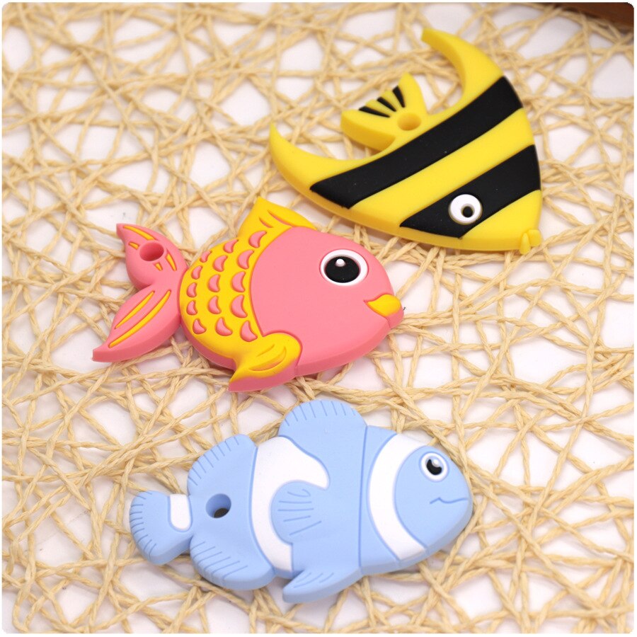 baby Fish Silicone Teether Baby Teething Toys Solid Color Teething Necklaces Pendant BPA Free Silicone