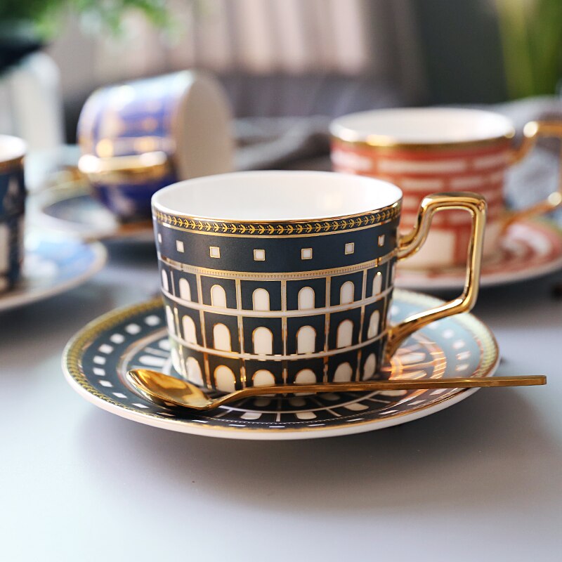 Juego de tazas de café pequeñas europeas, platillo de porcelana de lujo hecho a mano, tazas de té con mango texturizado, decoración del hogar, OO5050: D