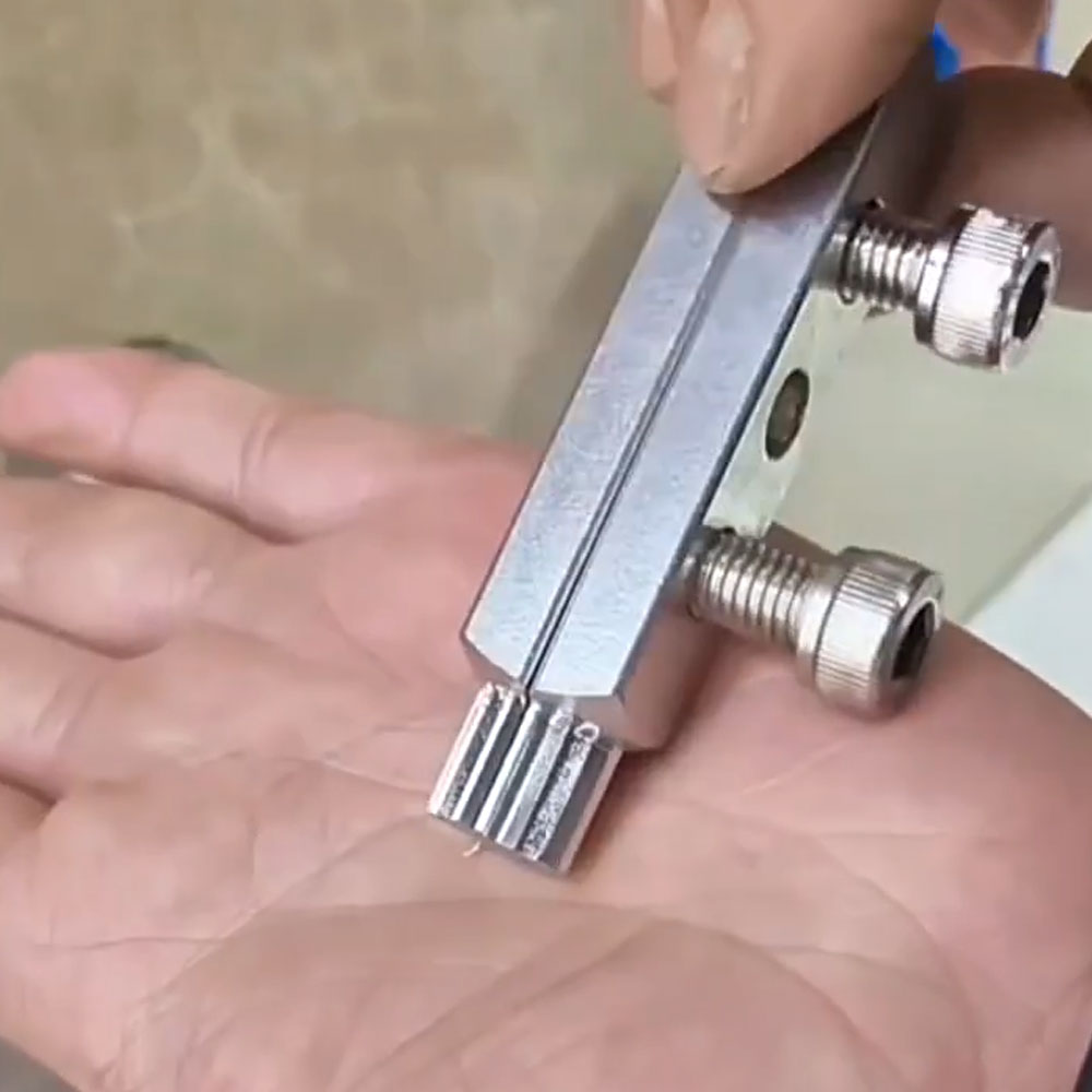 Herramientas de baño Extractor de alambre roto herramientas de roscado grifo y removedor de tornillos reparación de válvula angular de grifo de agua para 4/6 puntos