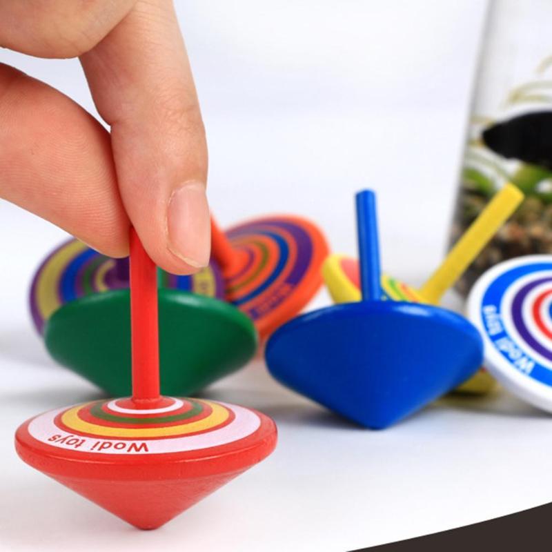 1pc børn træ gyro legetøj til børn voksne lettelse stress desktop spinning top legetøj børn fødselsdag jul tilfældig farve