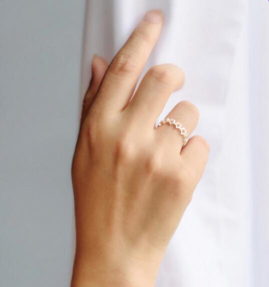 Ryoucute 100% Echt Zilver Kleur Sieraden Mode Eenvoudige Holle Ster Ringen Voor Vrouwen Bijoux Statement Antieke Ring Anillos