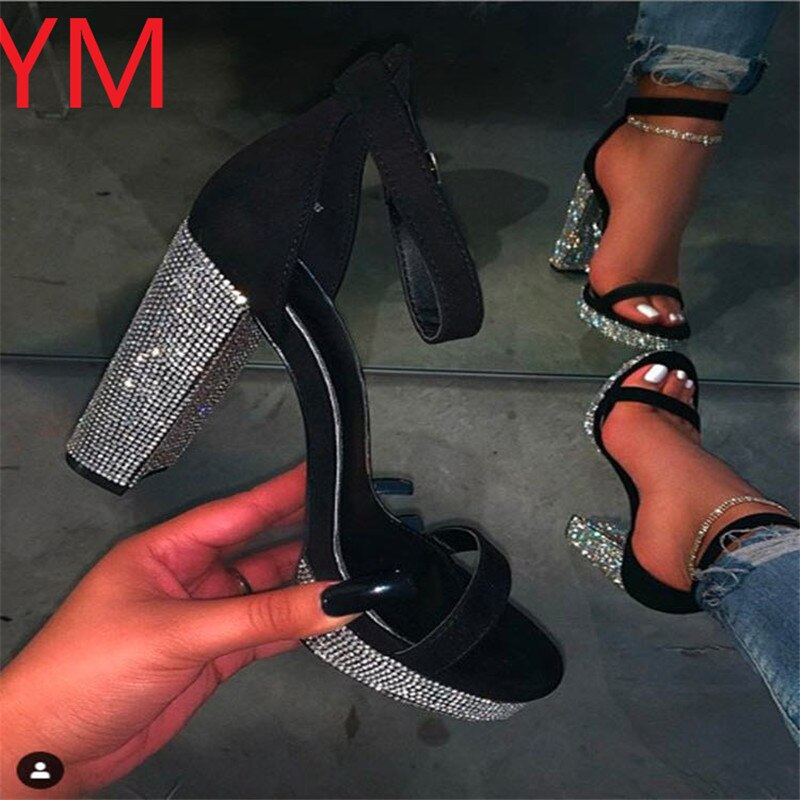 Nouvelle Version coréenne le mot boucle imperméable à l'eau plate-forme cristal confortable sauvage poisson bouche Cool chaussure PVC femmes plate-forme sandales