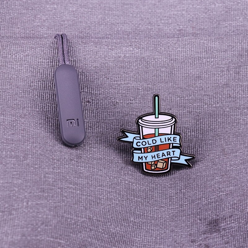 Iced Koffie Pin Badge