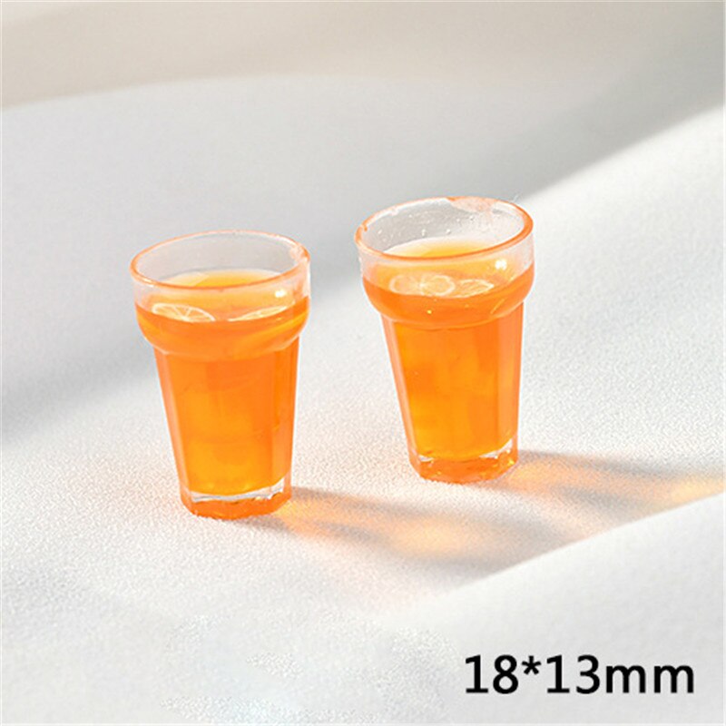 1/12 Dollhouse Miniature Food Mini Resin Fruit Bottle Simulation Drinks Model Toys Fruit Drink Play Dollhouse Dolls Accessories: 04