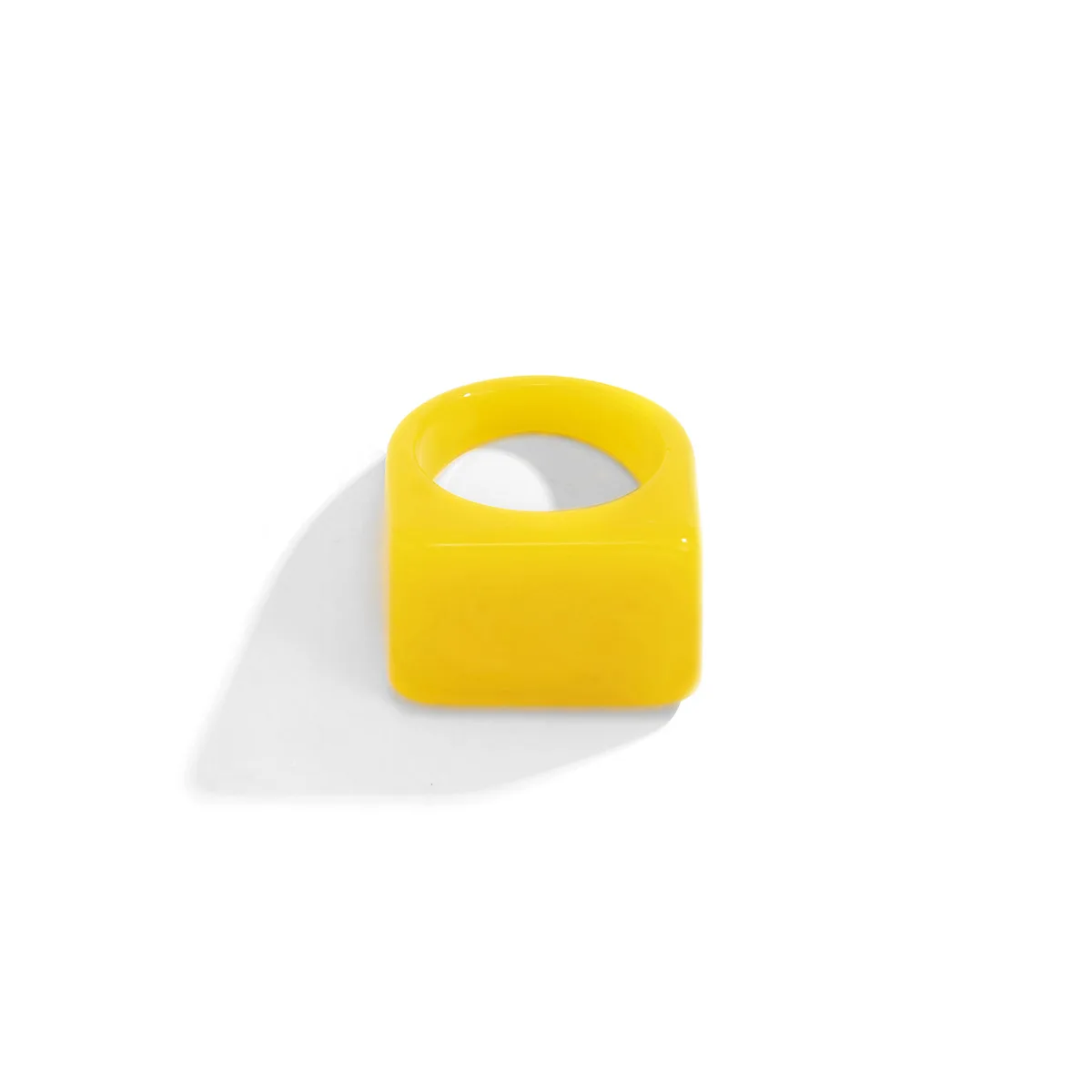 Anillo de plástico geométrico cuadrado grande y atrevido para mujer, anillos de dedo Knukle para mujer, anillo grueso de acrílico de colores sólidos simples, de joyería para niñas: YELLOW