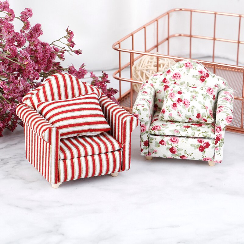 1/12 mini Stampa Floreale Divano con Cuscino Modello di Casa Delle Bambole Camera arredamento puntello Fotografia in Miniatura per La Casa Ornamenti Decorativi
