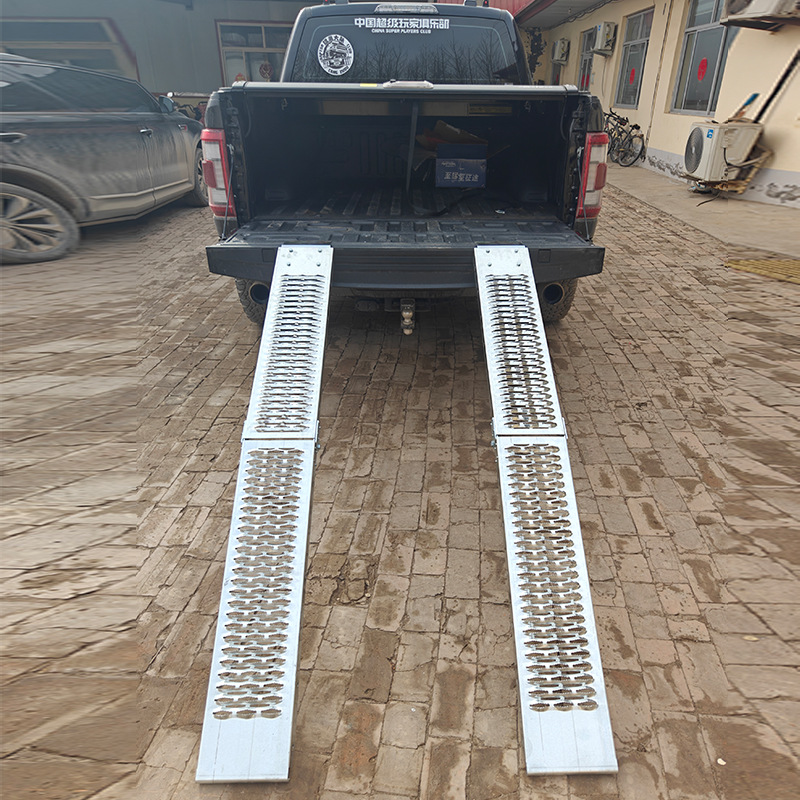 Vrachtwagentransport Laden en lossen Trailerrek Staphelling Boarding Verlengde oprit Klimladder Opvouwbare oprit