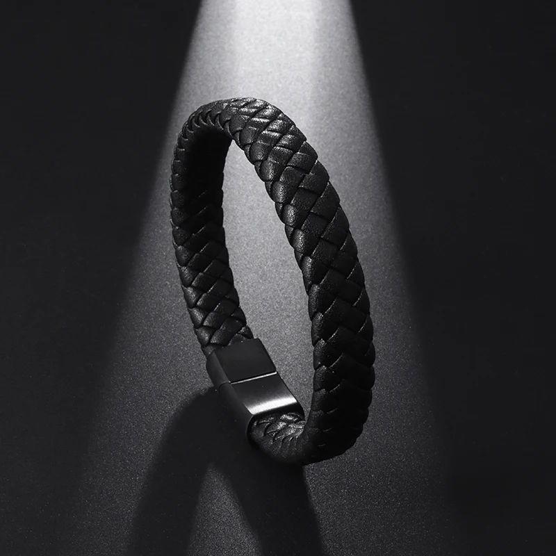 Fashionable and Simple Red Braided Leather Rope Bracelet Black Magnetic Buckle Bracelet for Men: REDDISH BROWN