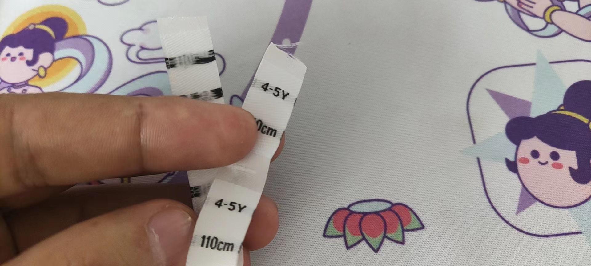 50 stks Geweven maat label doek maten labels 2-3Y 3-4Y 4-5Y 5-6Y 6-7Y 7-8Y 8-9Y 9-10Y Wit damast polyester Kleding Label: Antique Copper