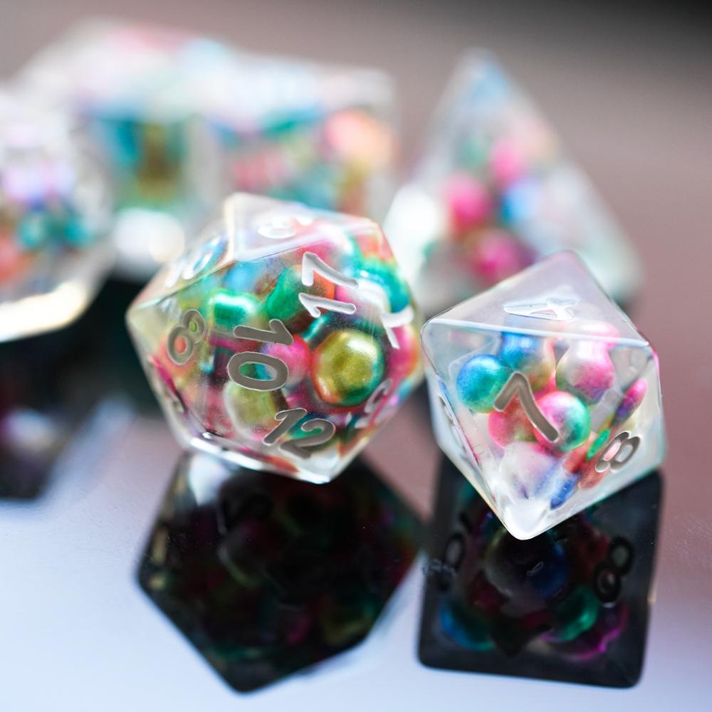Juego de 7 unidades de dados DND rellenos de cuentas de colores, dados de D & D, juego de dados de juegos poliédricos para juegos de mesa, MTG, RPG