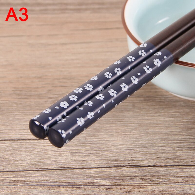 Japanese Style Natural Wooden Chopsticks Folwer Chopsticksc Kitchen Tableware 22.5cm: A3