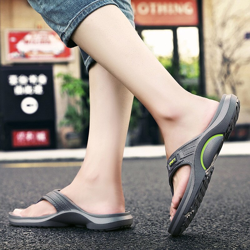 Pantoufles d'été décontractées pour hommes, nouvelles sandales de loisirs, diapositives souples Eva Massage, pantoufles de plage, chaussures d'eau pour hommes, tongs