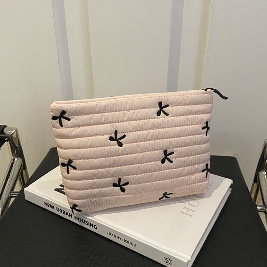 Cute Makeup Bag with Zipper Large Capacity Cosmetic Bag Embroidery Bow Wash Storage Bag: Pink