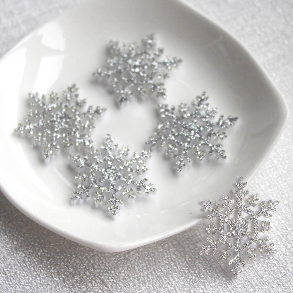 20 stücke 30mm funkeln Schneeflocke Gepolsterte Appliques für DIY Weihnachten Baum Hütte Glas Fenster Wände Stock-auf Lieferungen Dekor Flecken: Silber