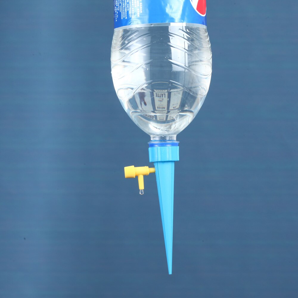Gran botella de coque utiliza Kits de auto riego ajustables maceta de plástico riego automático por goteo de agua pico pila de cono