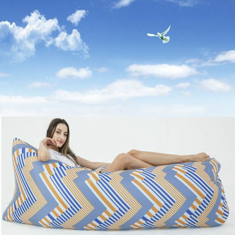 Sofá de aire inflable para acampar al aire libre, tumbona ultraligera plegable, asiento portátil para adultos y niños, Picnic, cama para dormir en la playa: Random color