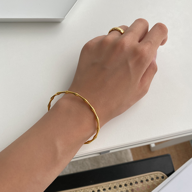 Peri&#39;sbox Gold Color Linked Bamboo Bangles Thin Geometric Bangles for Women Open Minimalist Cuff Bangles Adjustable Jewelry