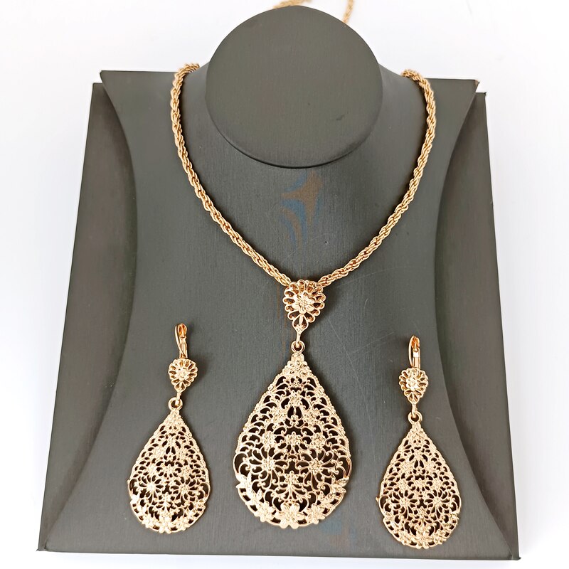 Set di gioielli da sposa marocchini gioielli per capelli da sposa collana con ciondolo in filo ondulato in metallo orecchini a forma di fiore cavo per donna: Default Title