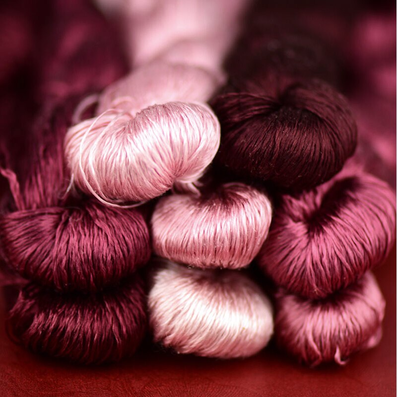 1 stücke 100% seidenfaden Hand stickerei sticken kreuz stich Amaranth verrotten 400m die Seide stickerei gewinde 8 reine farben