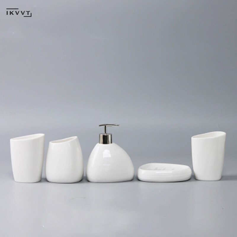Keramik badeværelsestilbehør sæt sæbedispenser / tandbørsteholder / tumbler / sæbeskål bomuldspindel aromaterapi produkter til badeværelset: F femdelt sæt