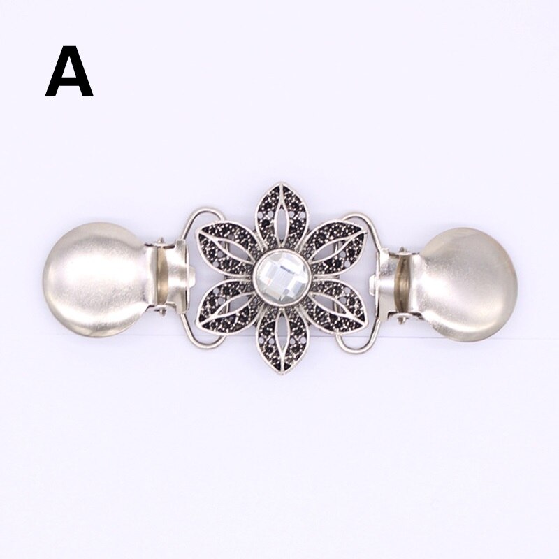 1PC Cardigan Shirt Clips Clasps Women Vest Sweater Shawl Duck Clips Flower Shaped Buckle Pins DIY Clothing Brooch Clasp: A