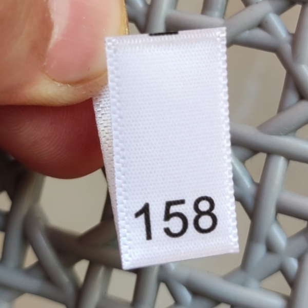 50 stks Satijn Maat Label voor baby 74 80 86 92 98 104 110 116 122 134 140 146 152 158 164 170 Print Sizing Labels: Antiek Messing