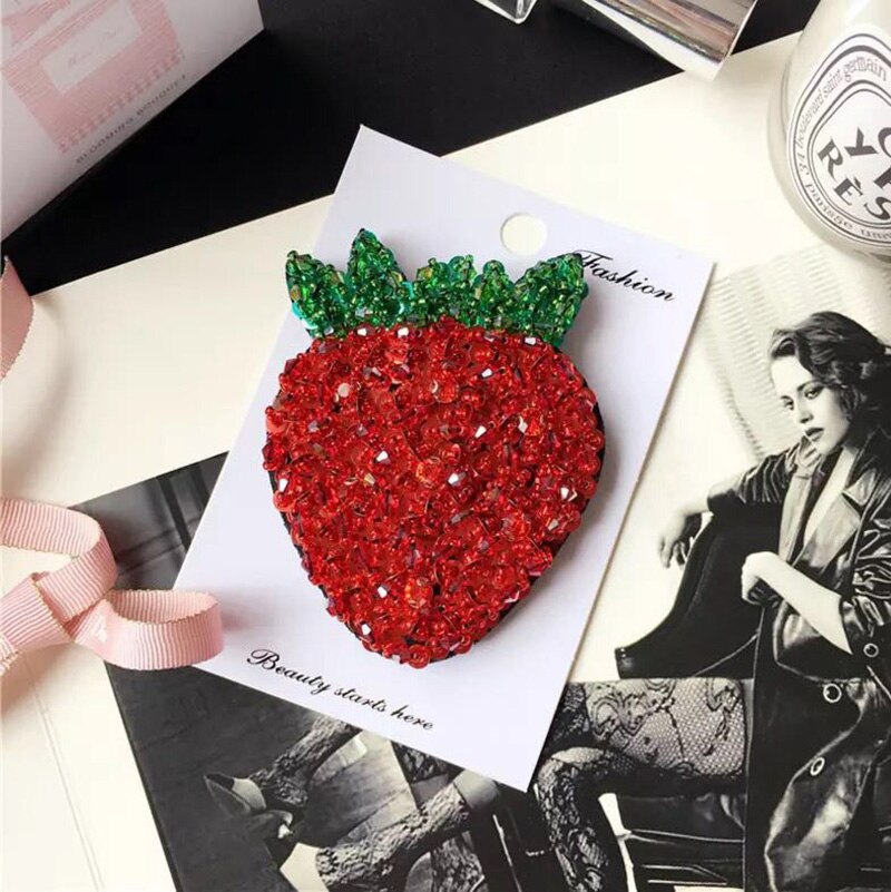 4 Soorten Volledige Crystal Fruit Broche Pin Vrouwen Elegante Broches Pin Cherry Watermeloen Ananas Aardbei Modus