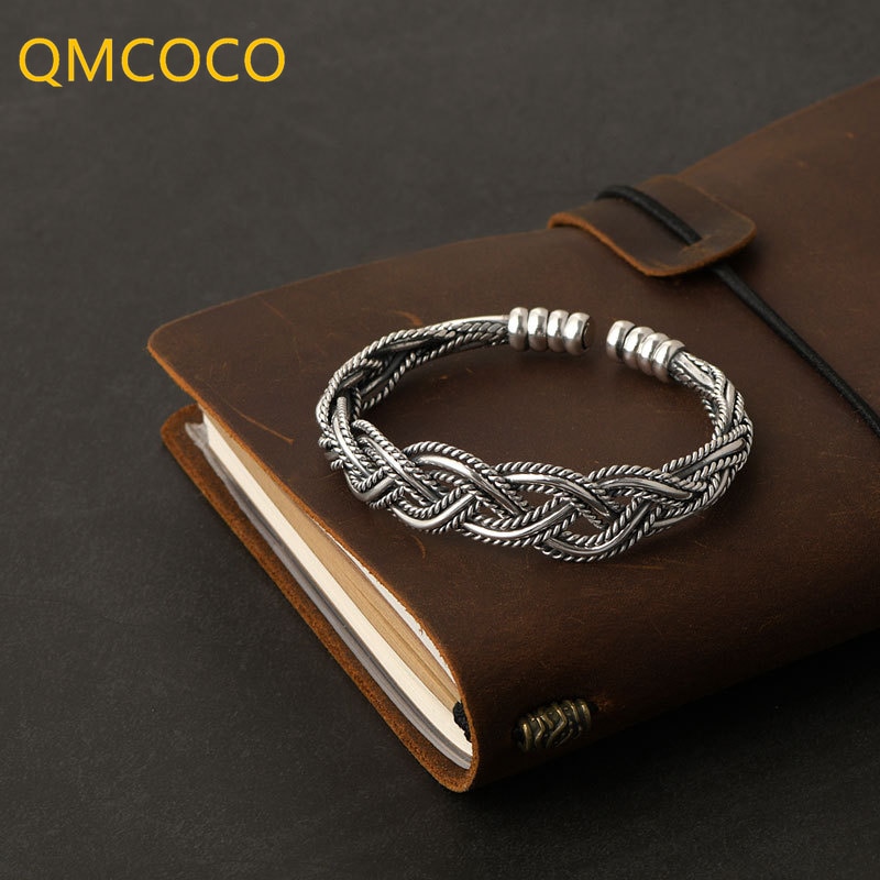 QMCOCO Silber Farbe Koreanische Ausführung retro Twist gewebte Offene Einstellbare Armbinde Raum Licht Luxus Hand Schmuck Für Frau