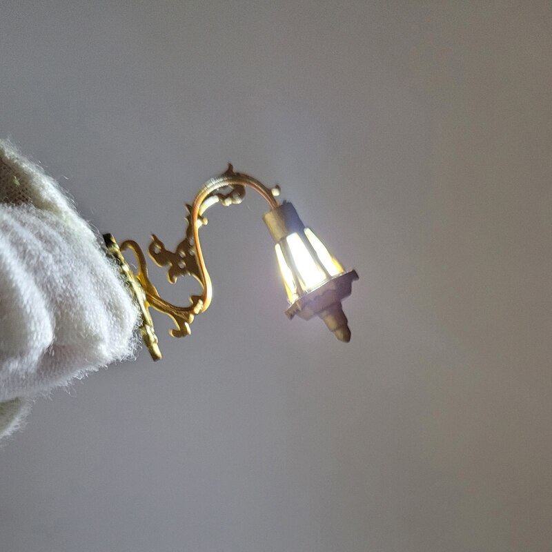 2 stücke ho Maßstechen Klassische Zauberstab Halterung Schwanenhals Lampen straße Lampe Modell warm kalt weiß, Der Eisenbahn Licht/zug/eisenbahn Layout: 2Stck Artikel5