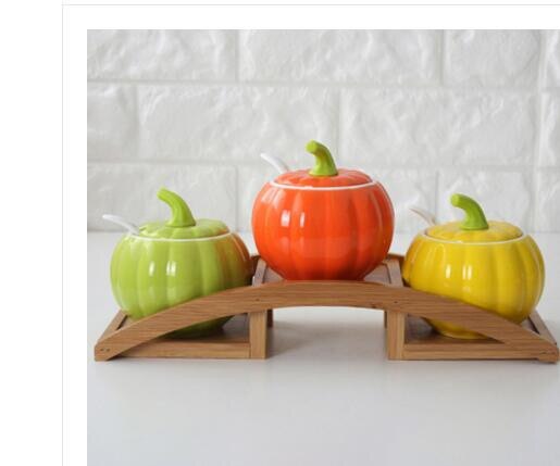 Ceramics pepper pattern seasoning box tank salt can cute vegetables Exterior oil tank kitchen utensils seasoning bottle: J