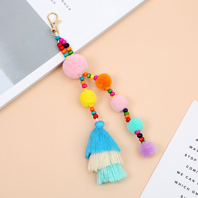 1pc Boho Style Colorful Keychains Wooden Beads Pompom Keyring With Rainbow Tassel Jewelry For Summer Women: green
