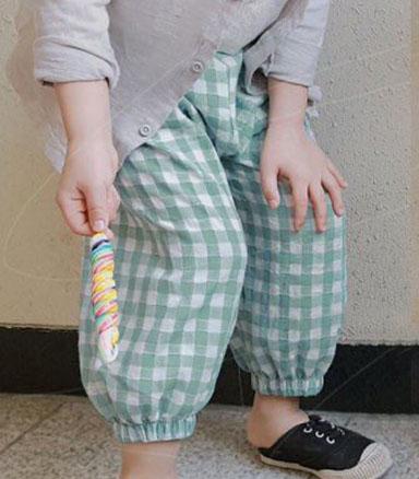 Småbarn flicka volangbyxor sommar barn fritidsbyxor baby anti-myggbyxor barn pojkar rutig byxor flicka bloomers: Grön / 24m