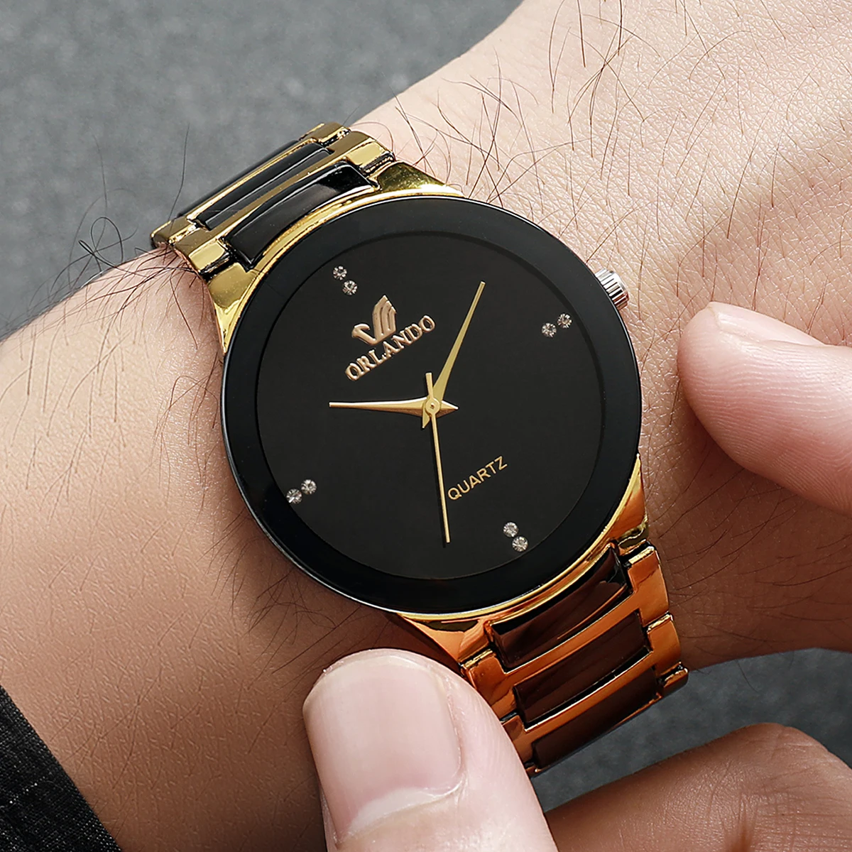 2 st parklockor med rostfritt stålarmband damkvartsklocka herr business armbandsur