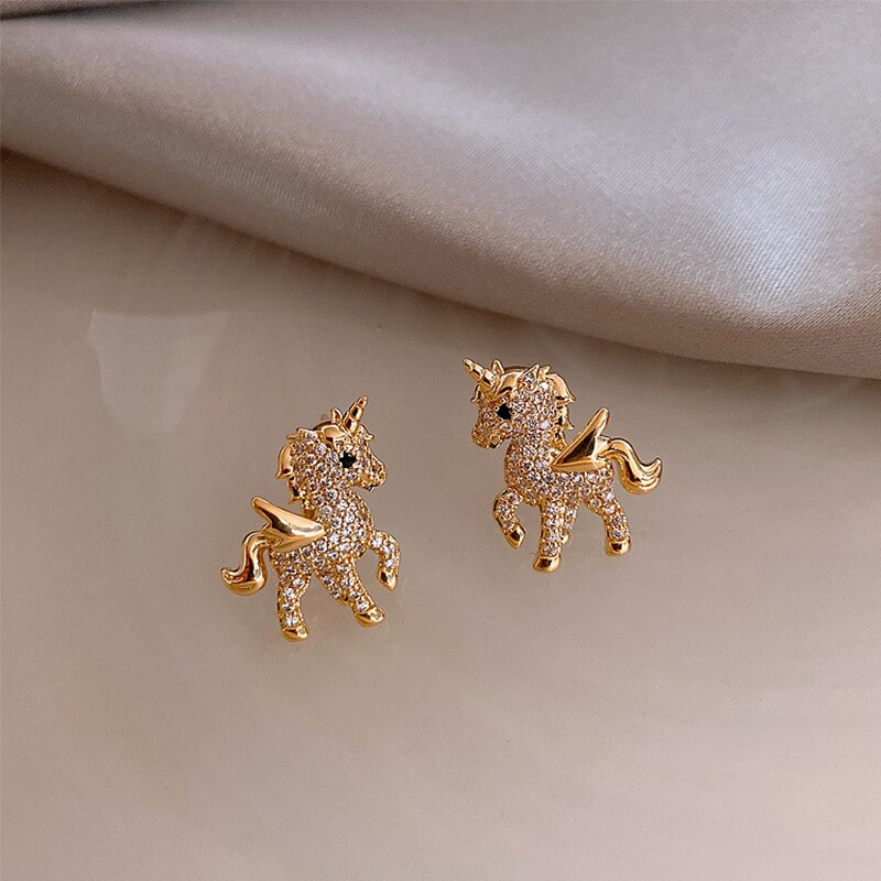 Cute Crystal Unicorn Stud Earring For Women Exquisite Small Ear Stud Animal Earrings Wedding Jewelry