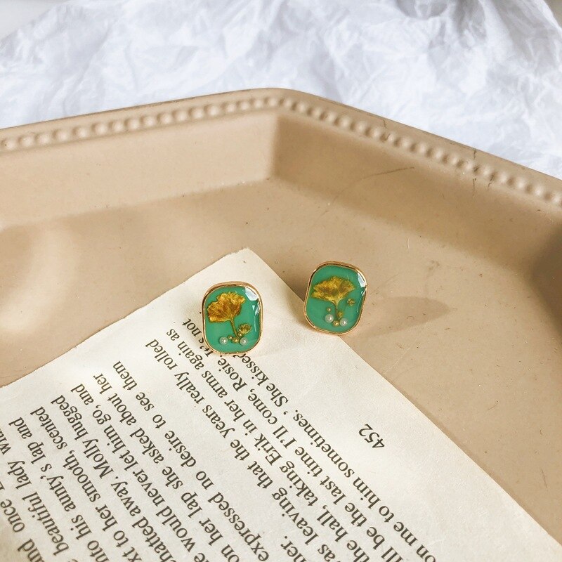 Di modo Fatti A Mano Fiori Secchi Orecchini con Perno Delle Donne dell'annata Temperamento Creativo Contratto Orecchini in Resina Regalo di Nozze Gioielli