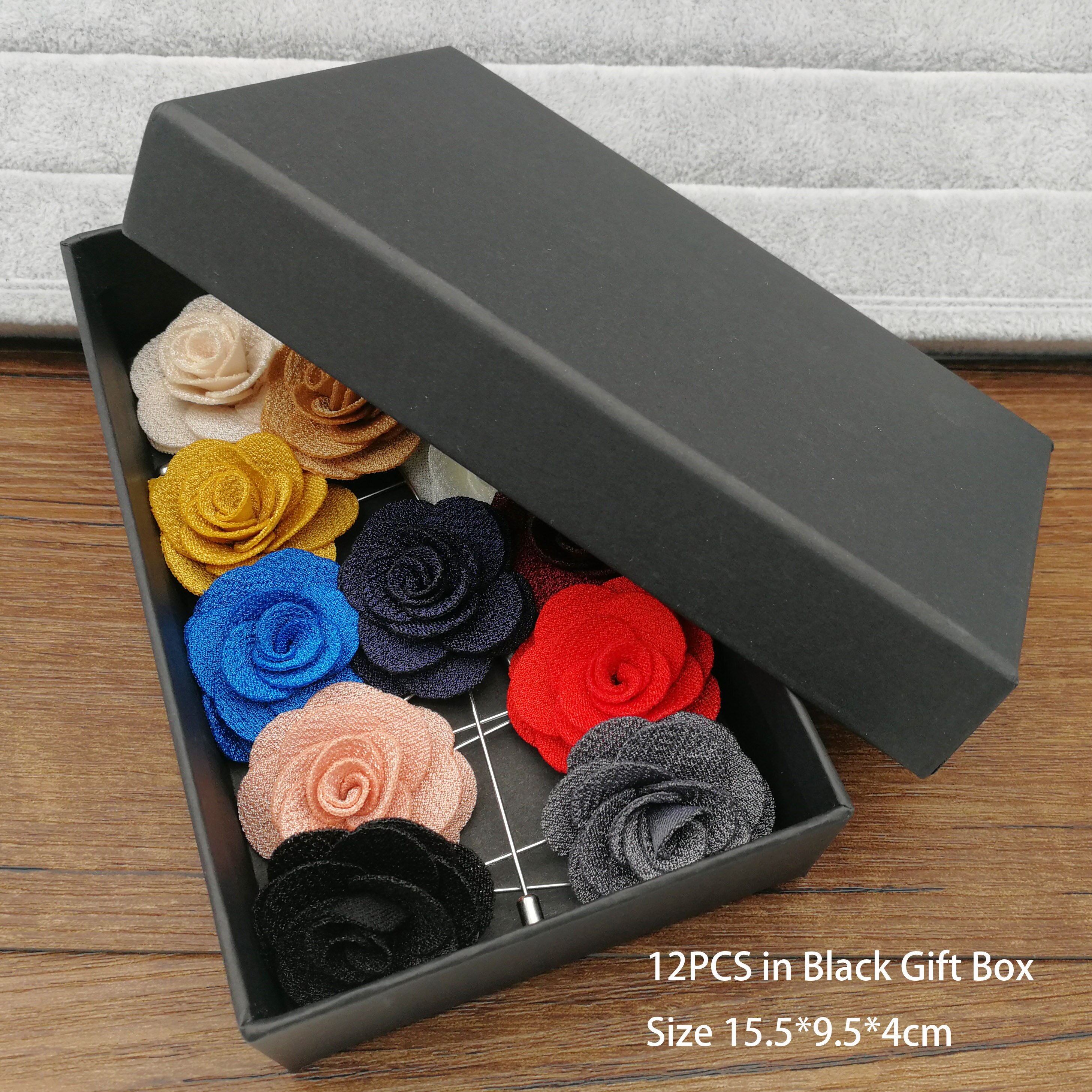 Broches à fleurs en tissu pour femmes, épingles de décoration pour costumes, épingles à revers pour hommes, accessoires pour costumes dans une boîte