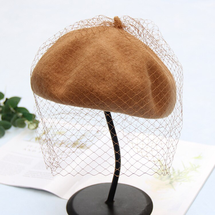 Baret Vrouwelijke Franse Hoed Plaid Wol Baret Met Sluier Voor Bruiloft Party Tweed Mesh Cap: khaki