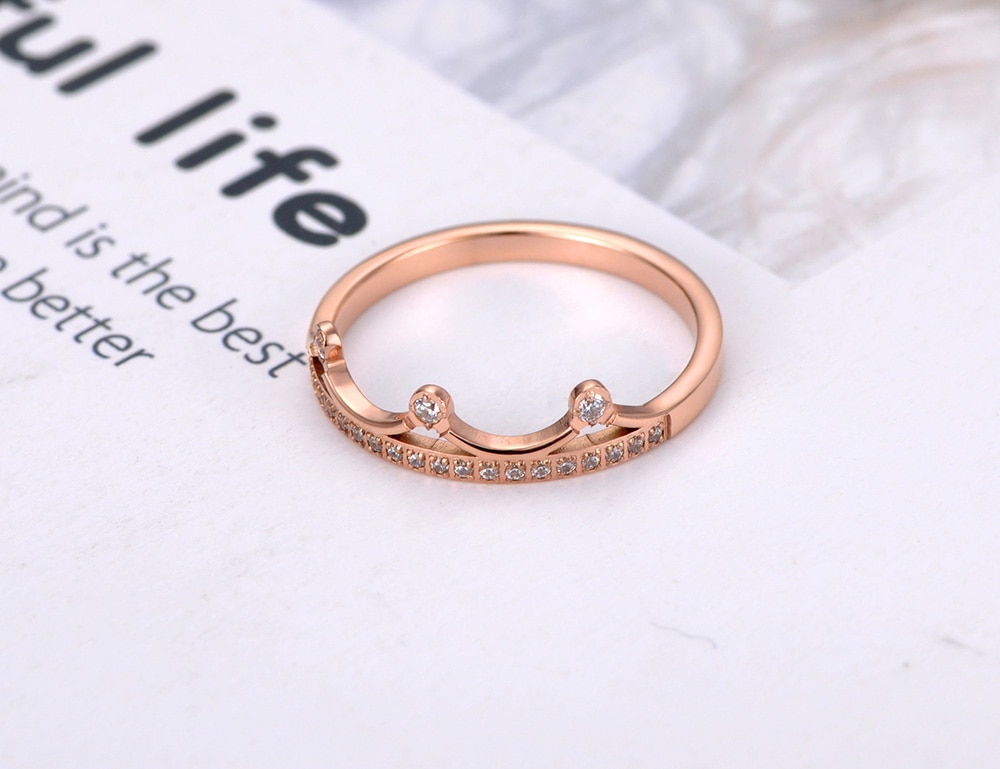 Lokaer Trendy Titanium Stainless Steel Rhinestone Crown Ring Jewelry Classic Rose Gold CZ Crystal Wedding Rings For Women R19137