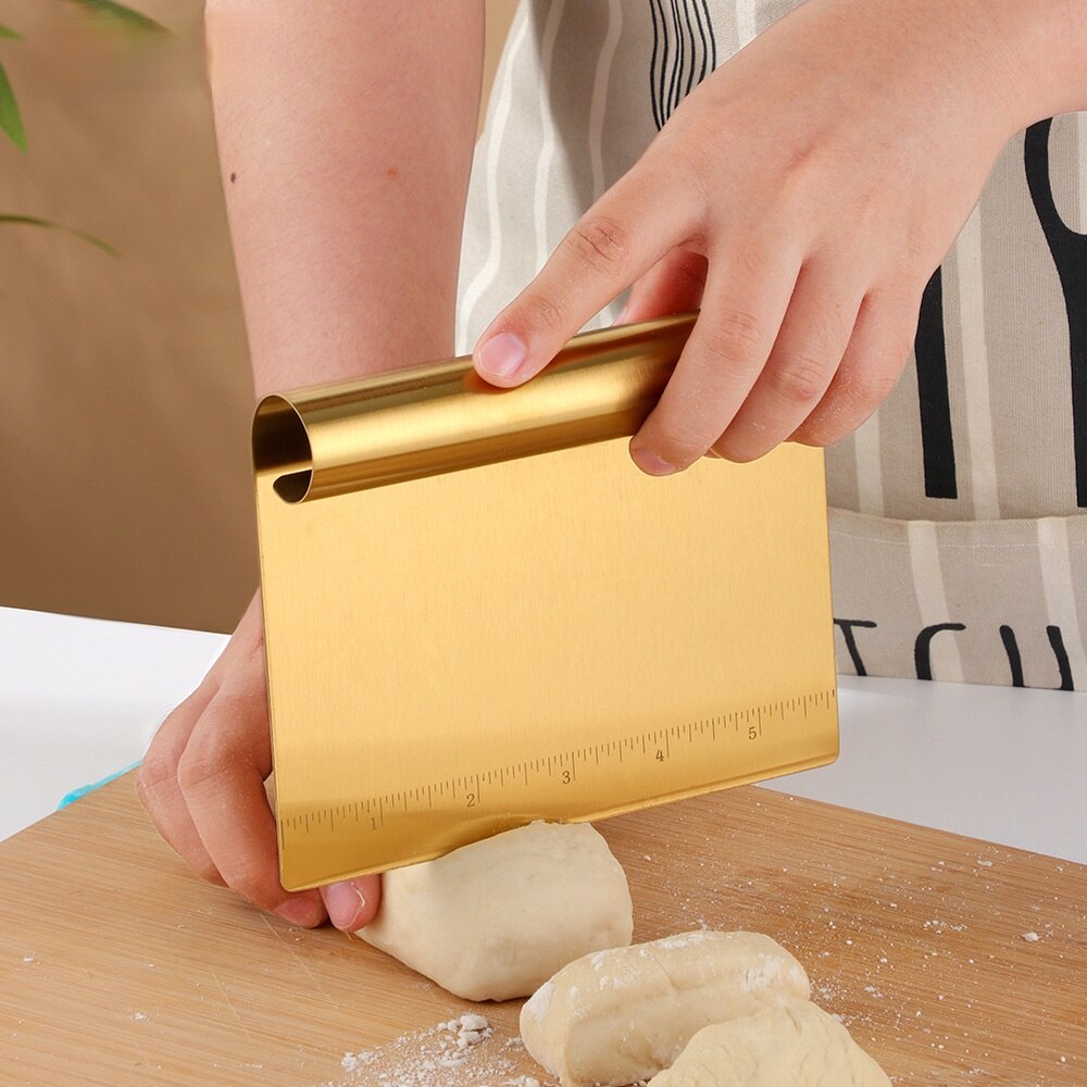 Stainless steel scraper with scale baking tool dough cutter scraper baking tools for cakes