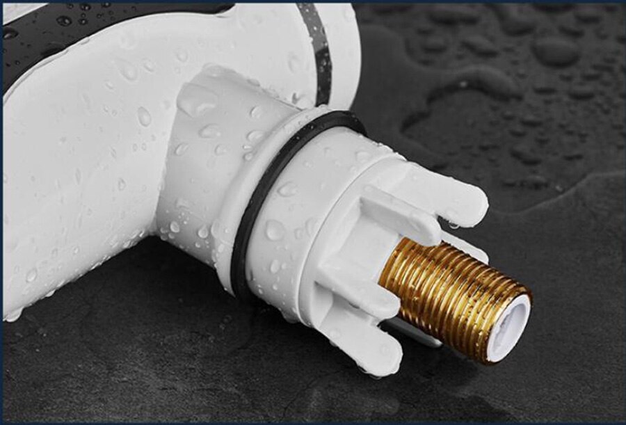 Kitchen treasure shower electric faucet namely type fast water to add water to the underside of water heater D108
