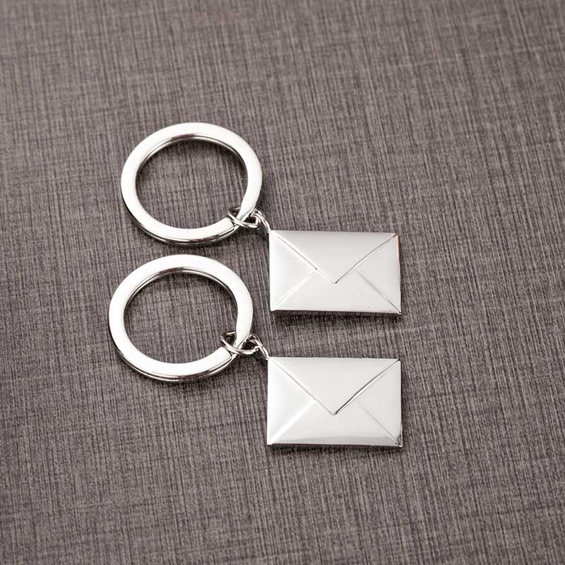 Envelope Metal Keychain Keyring Couples Luxury Car Keychain Men Cute Key Chains For Women Keyholder Girls Pendant Accessories