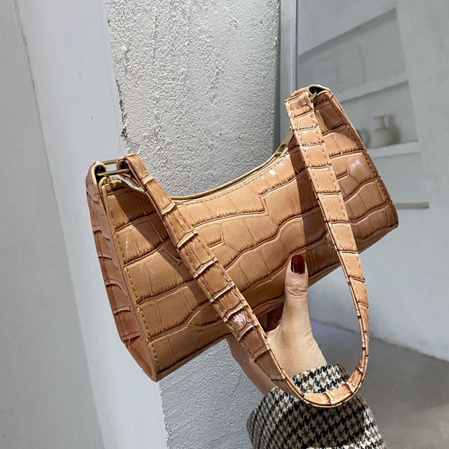 Exquisite Shopping Bag Retro Casual Women Totes Shoulder Bags Female Leather Solid Color Chain Handbag for Women: Khaki