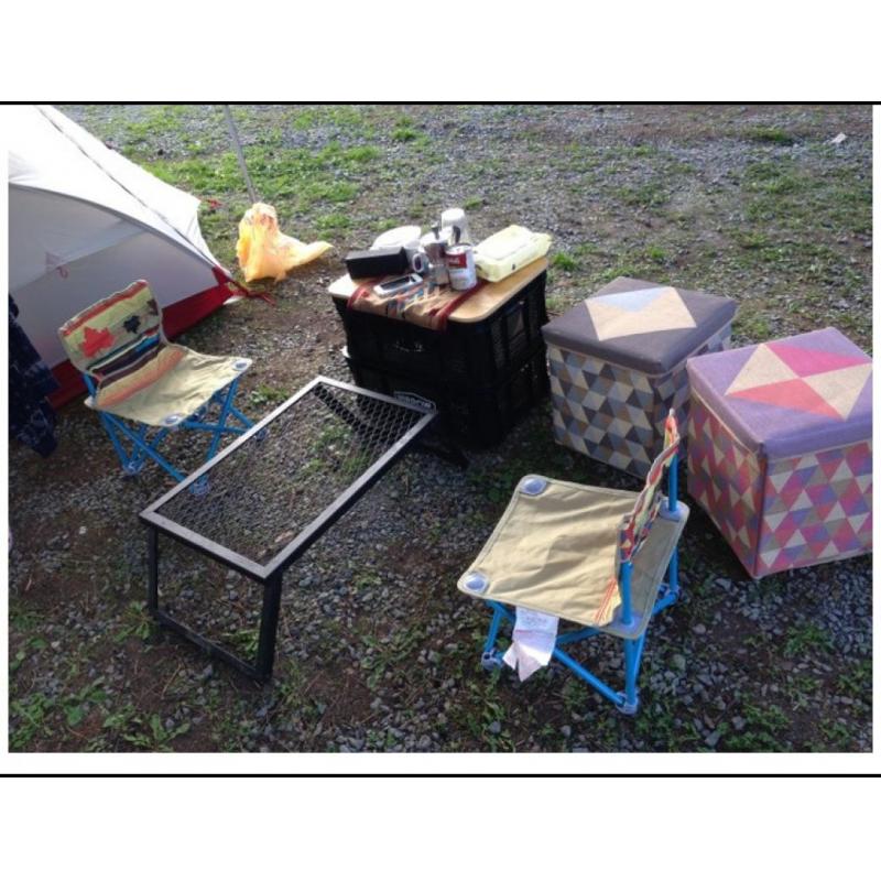 Bærbart udendørs foldbart fiskebord camping udendørs bord sammenklappeligt 4-5 personer jern picnic bordnet til familiegrill