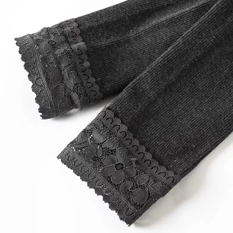 Pantalones de lana gruesa para mujer, mallas térmicas de algodón, adornos de encaje adelgazantes, pantalones cálidos de nueve puntos, rayas verticales, Otoño e Invierno: XXS / Gris oscuro