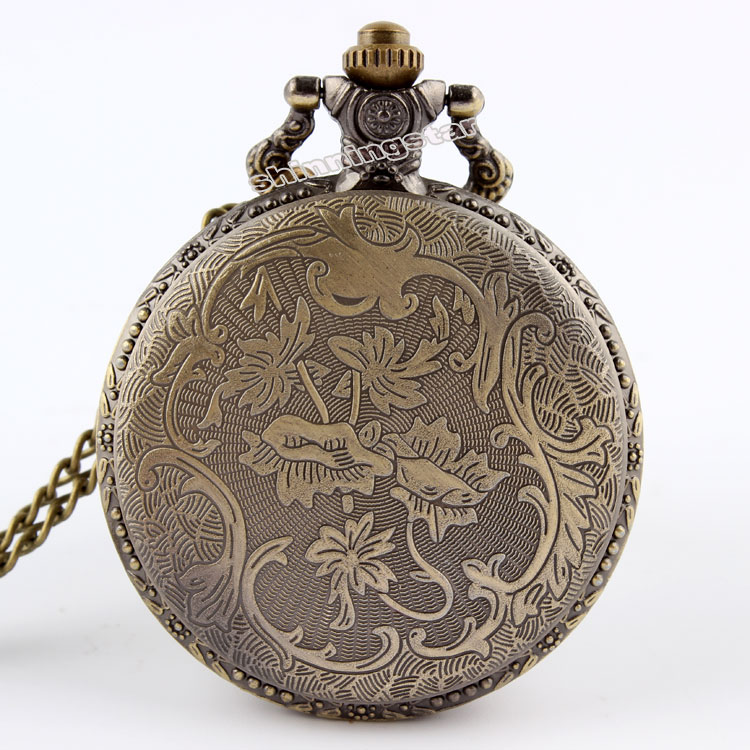 Vintage Steampunk Carved Engraving Steam Train Quartz Pocket Watch With Chain Retro Bronze Necklace Pendant Clock Women Men