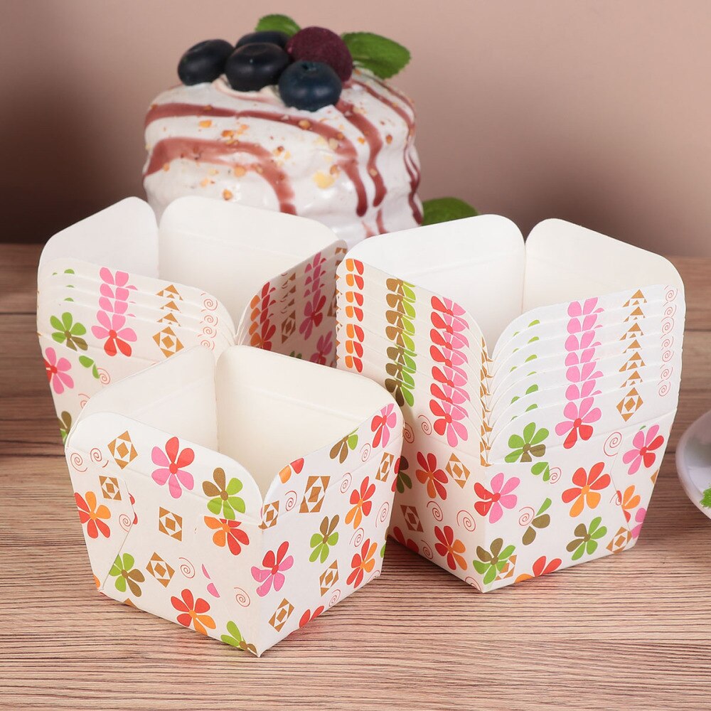 100 Stuks Paper Cupcake Cups Vierkante Wegwerp Cake Cup Hittebestendig Dessert Bowls Mini Cake Box Feestartikelen (blauwe Stip)