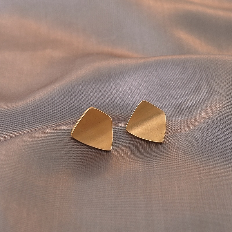 Koreaanse Stijl Eenvoudige Geometrische Matte Gold Clip Op Oorbellen Temperament Onregelmatige Oor Clips Voor Zonder Doorboord Vrouwelijke Sieraden